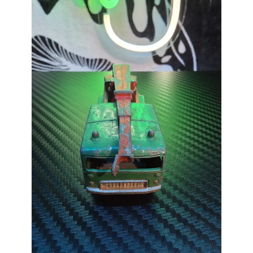 Matchbox Lesney Series No. 30 8 Wheel Crane 1965 Made In England